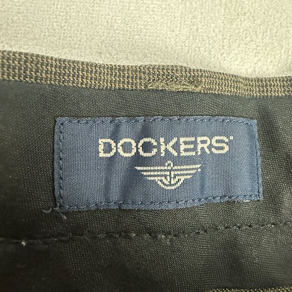 Dockers Mens Relaxed Fit Pleated Khaki Pants Size W40 L32 Wool Blend Brown - Picture 3 of 6